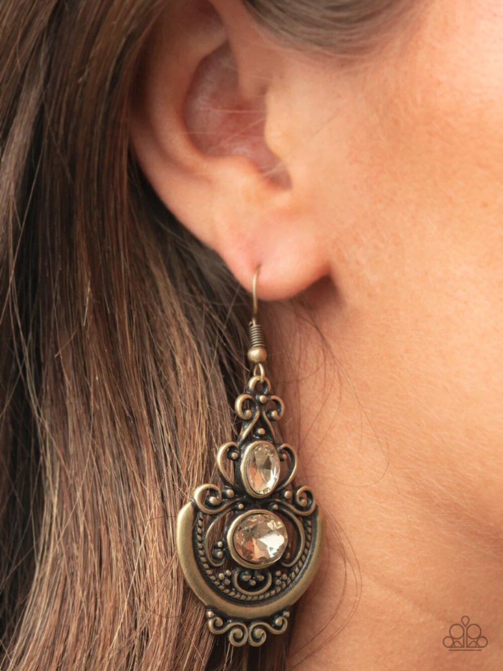 Paparazzi Jewelry Accessories - Unlimited Vacation - Brass Earrings - Vintage